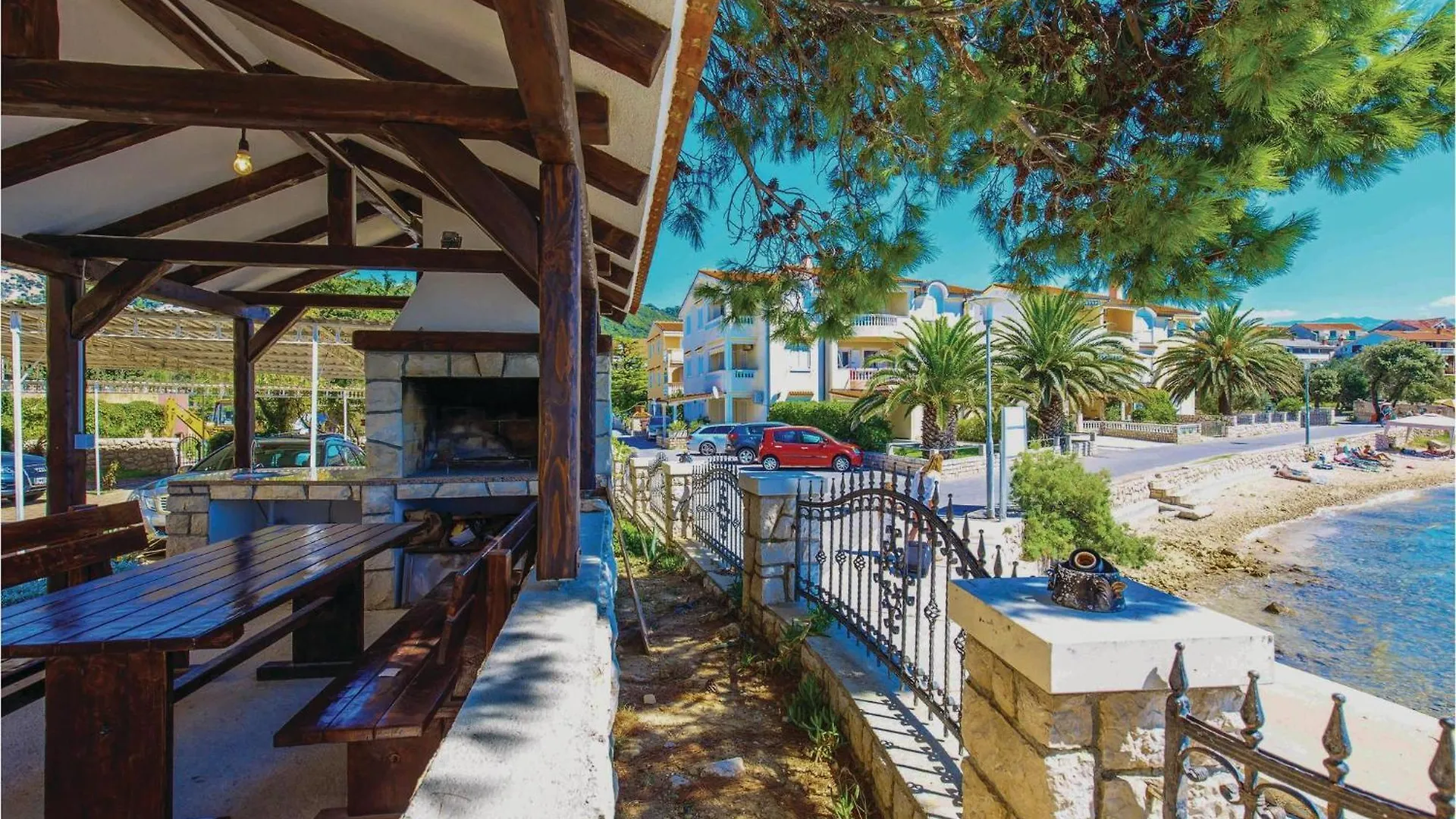 Pet Friendly Apartment In Banjol With Kitchen